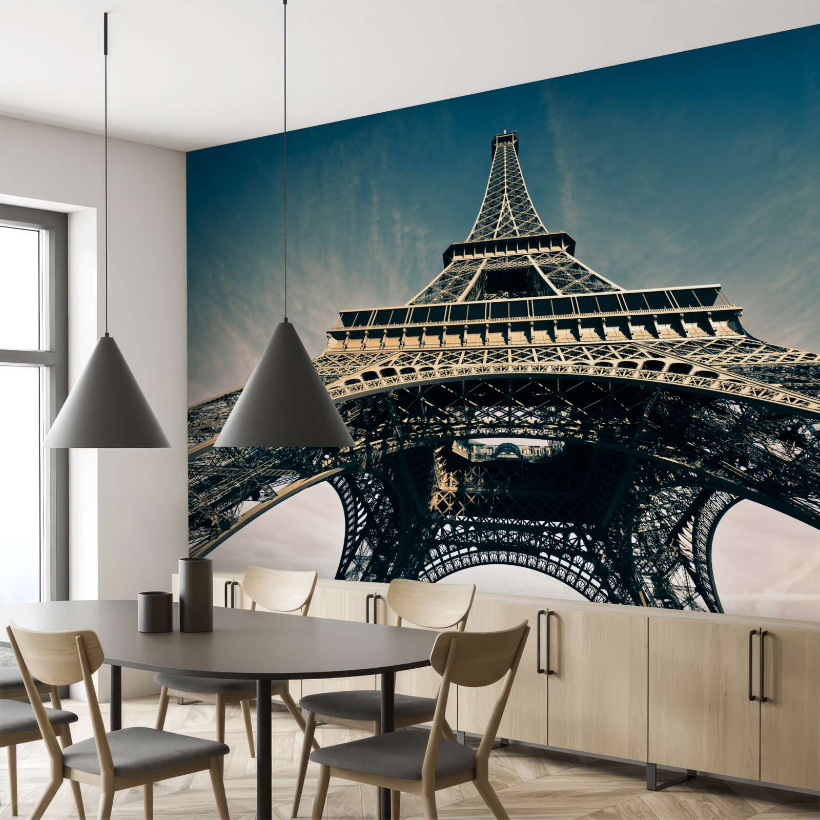 Fototapet vedere a turnului eiffel dintr-un punct mai jos