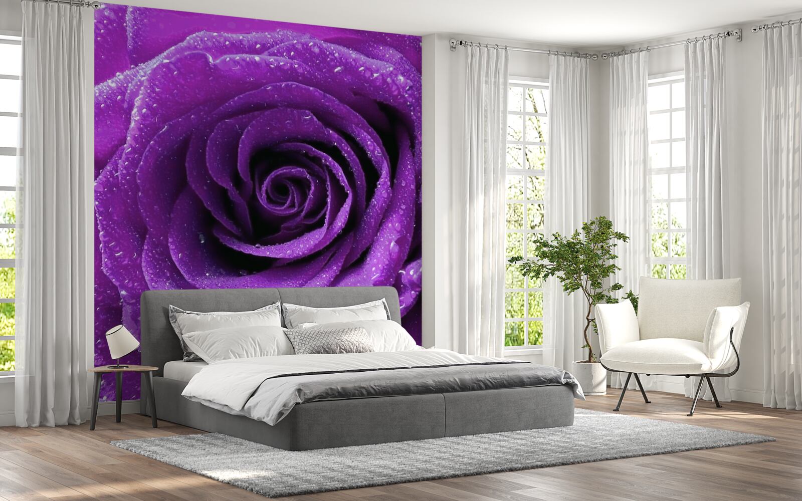 Fototapet picături mari de rouă pe petalele unui trandafir lila