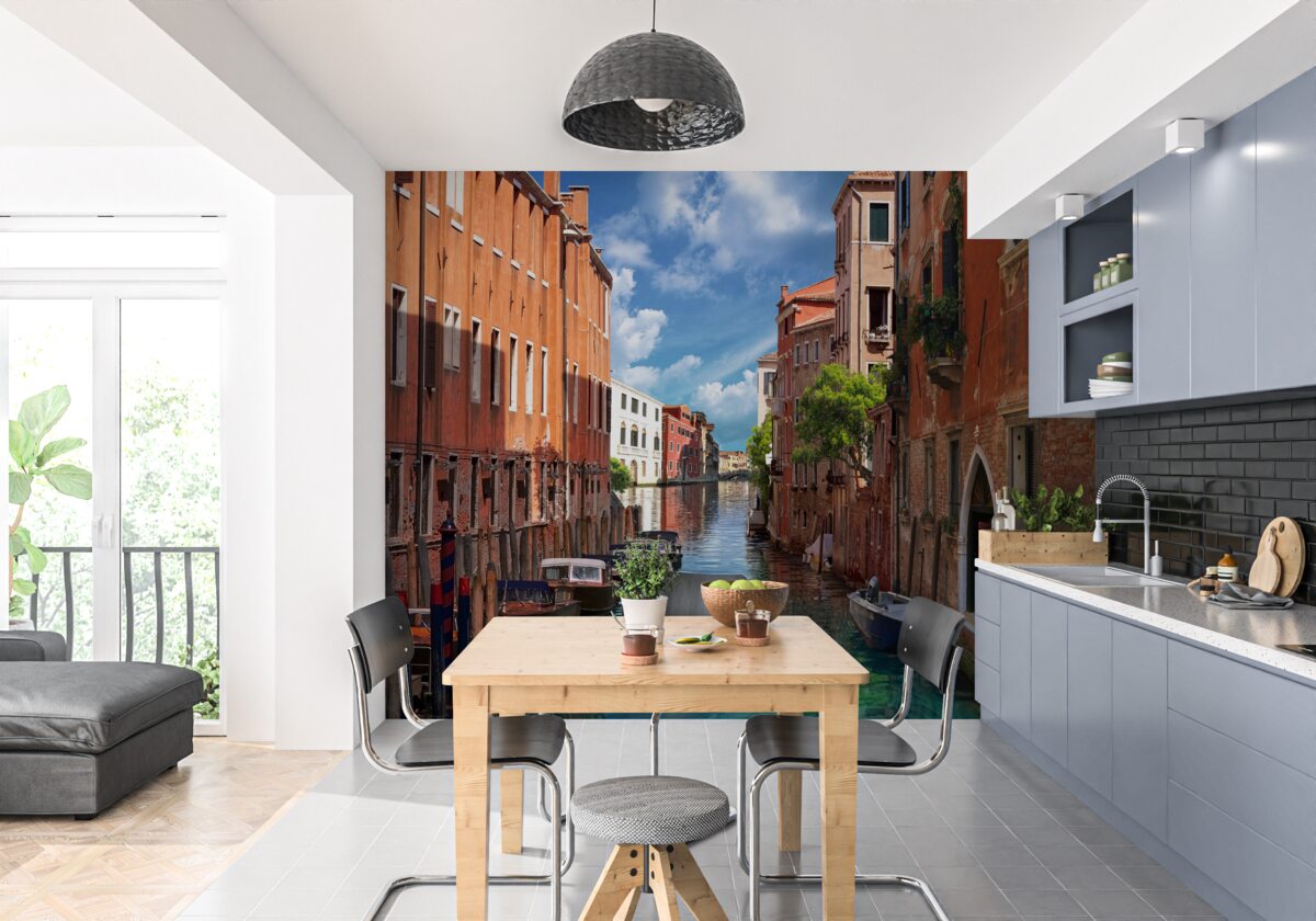 Fototapet pasaj îngust între clădiri în Veneția