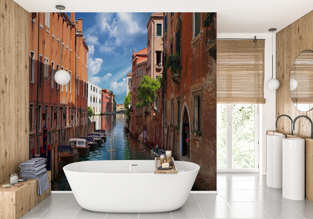 Fototapet pasaj îngust între clădiri în Veneția