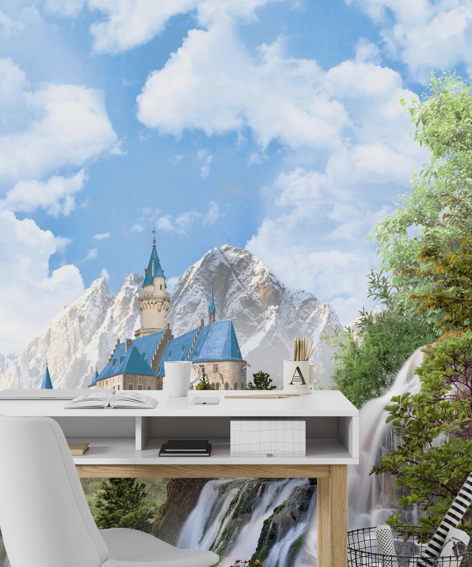 Fototapet fortăreață pe fundalul unei cascade de apă