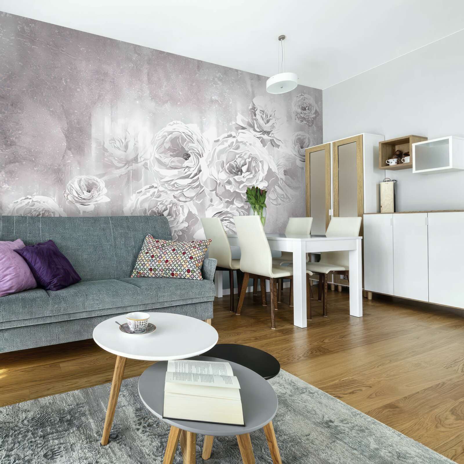 Fototapet trandafiri de culoare deschisă în nuanțe de gri și alb