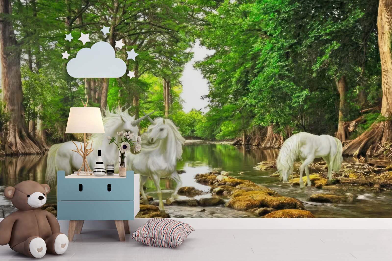 Fototapet în pădurea de lângă apă sunt trei pegasi ușori