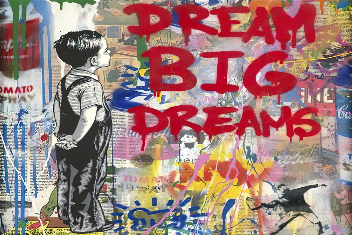 Fototapet un băiat observă peretele acoperit cu desene