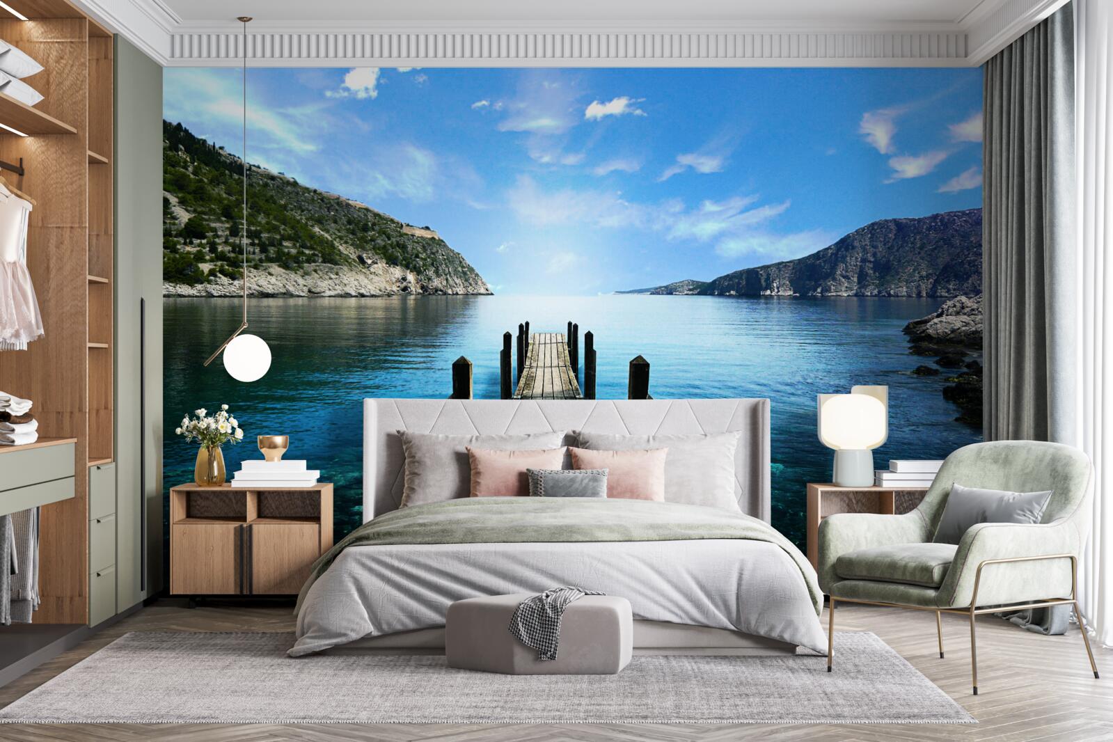 Fototapet pe fundalul cerului, al munților și al râului se poate vedea podul de pontoane