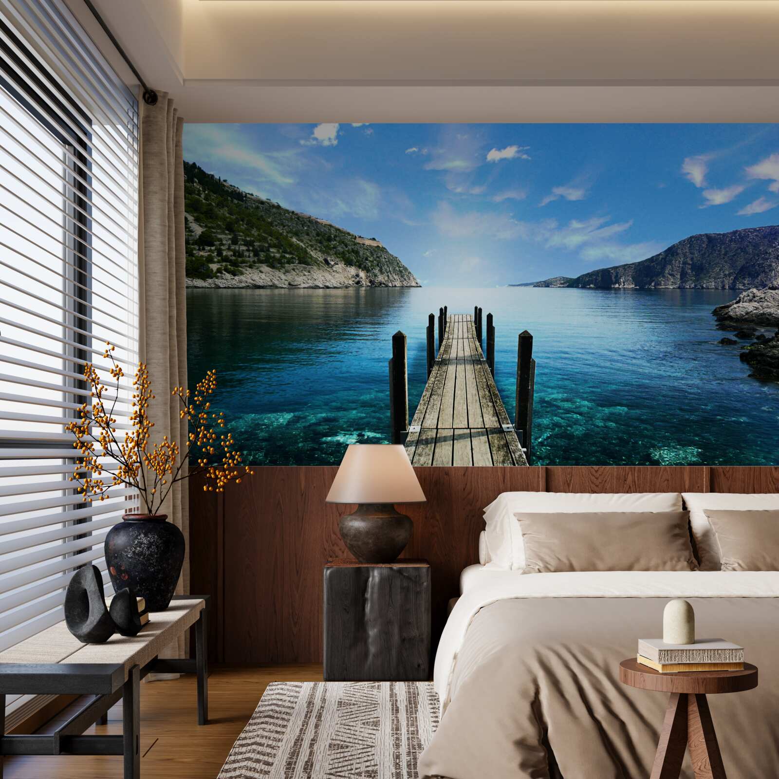 Fototapet pe fundalul cerului, al munților și al râului se poate vedea podul de pontoane