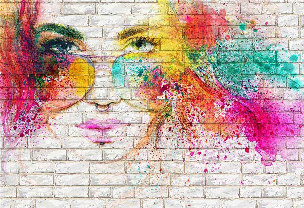 Fototapet imaginea unei fete care poartă ochelari pe un zid de cărămidă alb ca zăpada