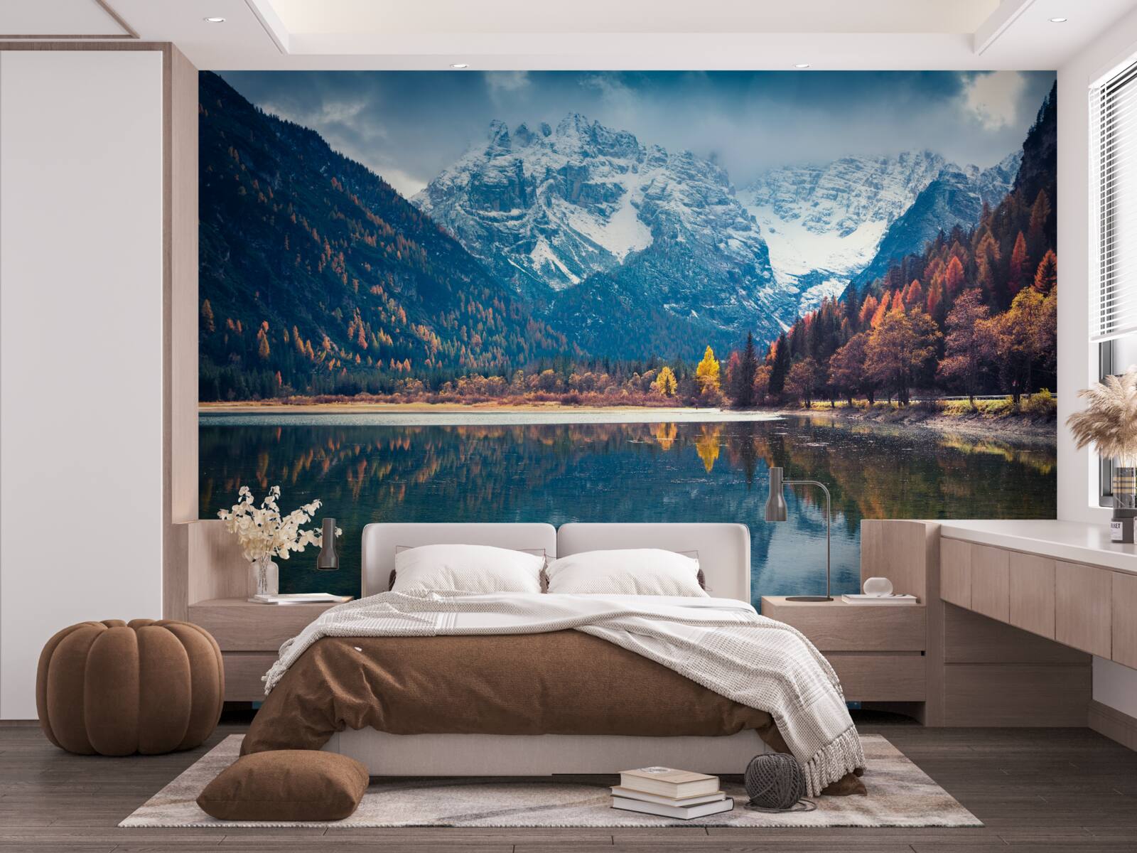 Fototapet vârfuri maiestuoase și râu curgător