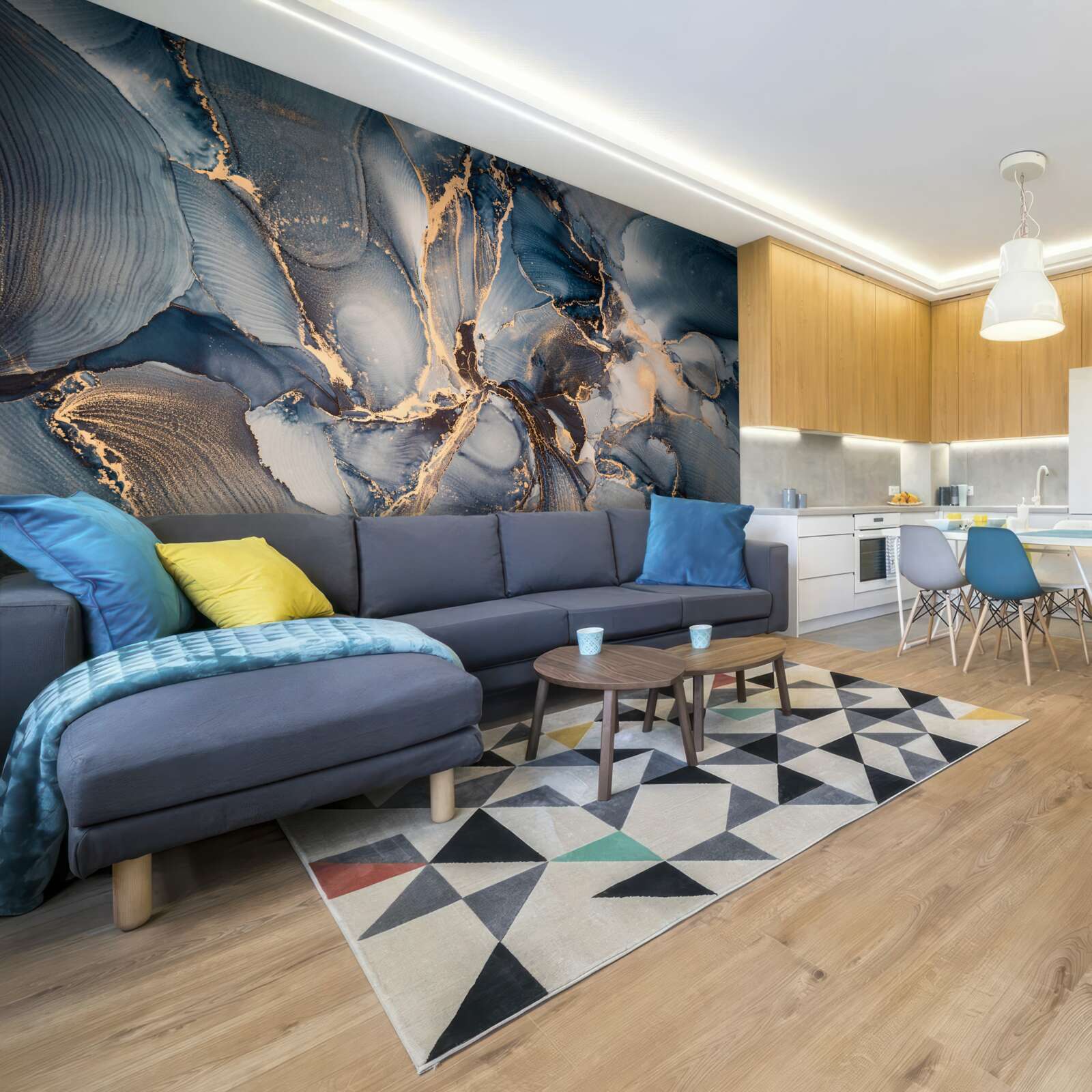 Fototapet marmură în nuanțe bogate de albastru și auriu