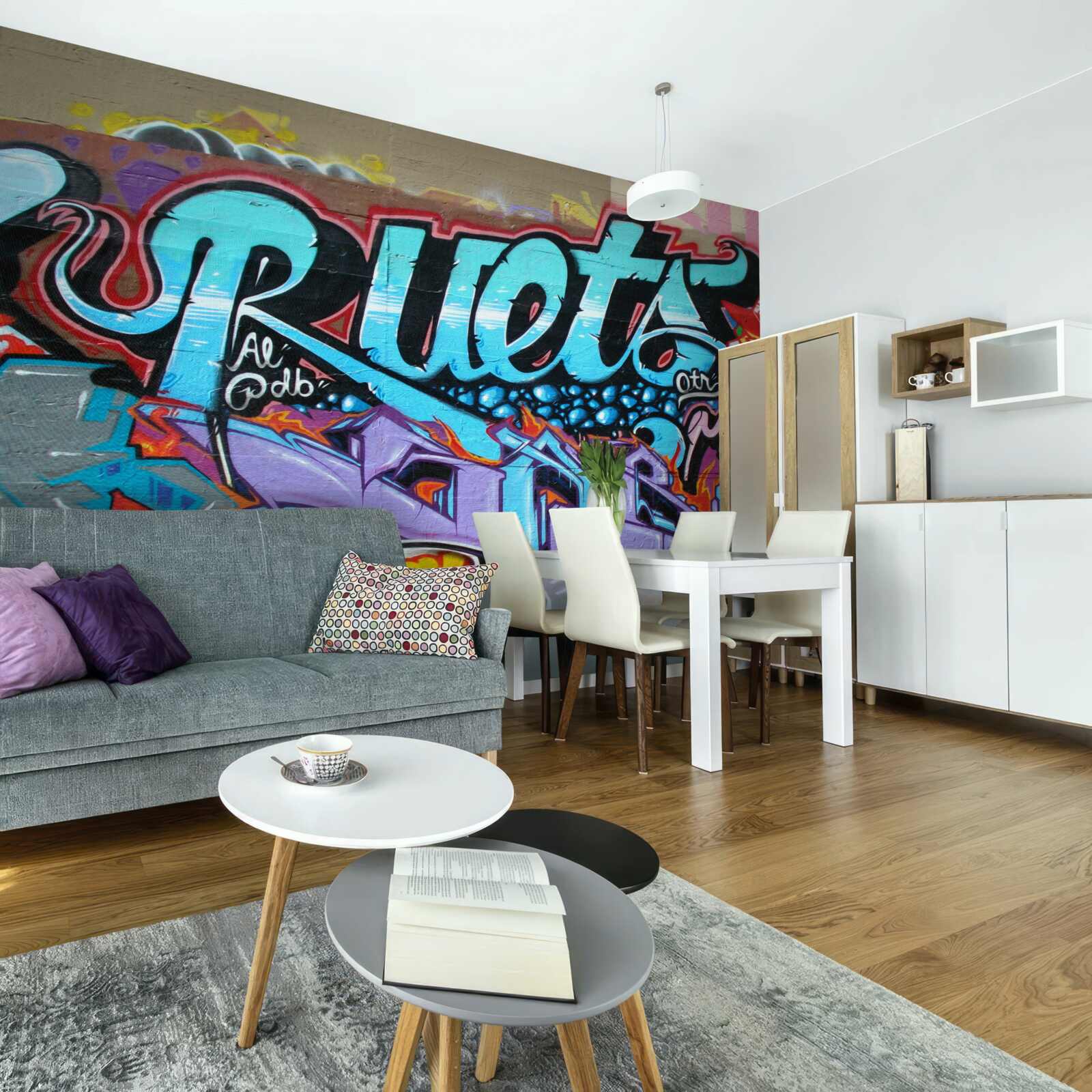 Fototapet Zid decorat cu graffiti luminoase