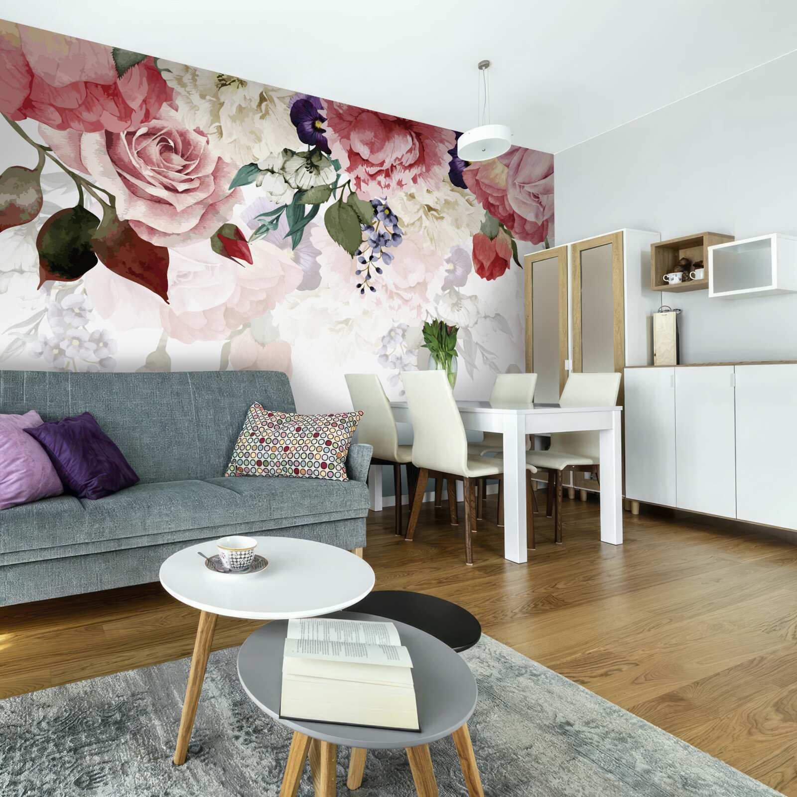 Fototapet compoziție de flori care cad