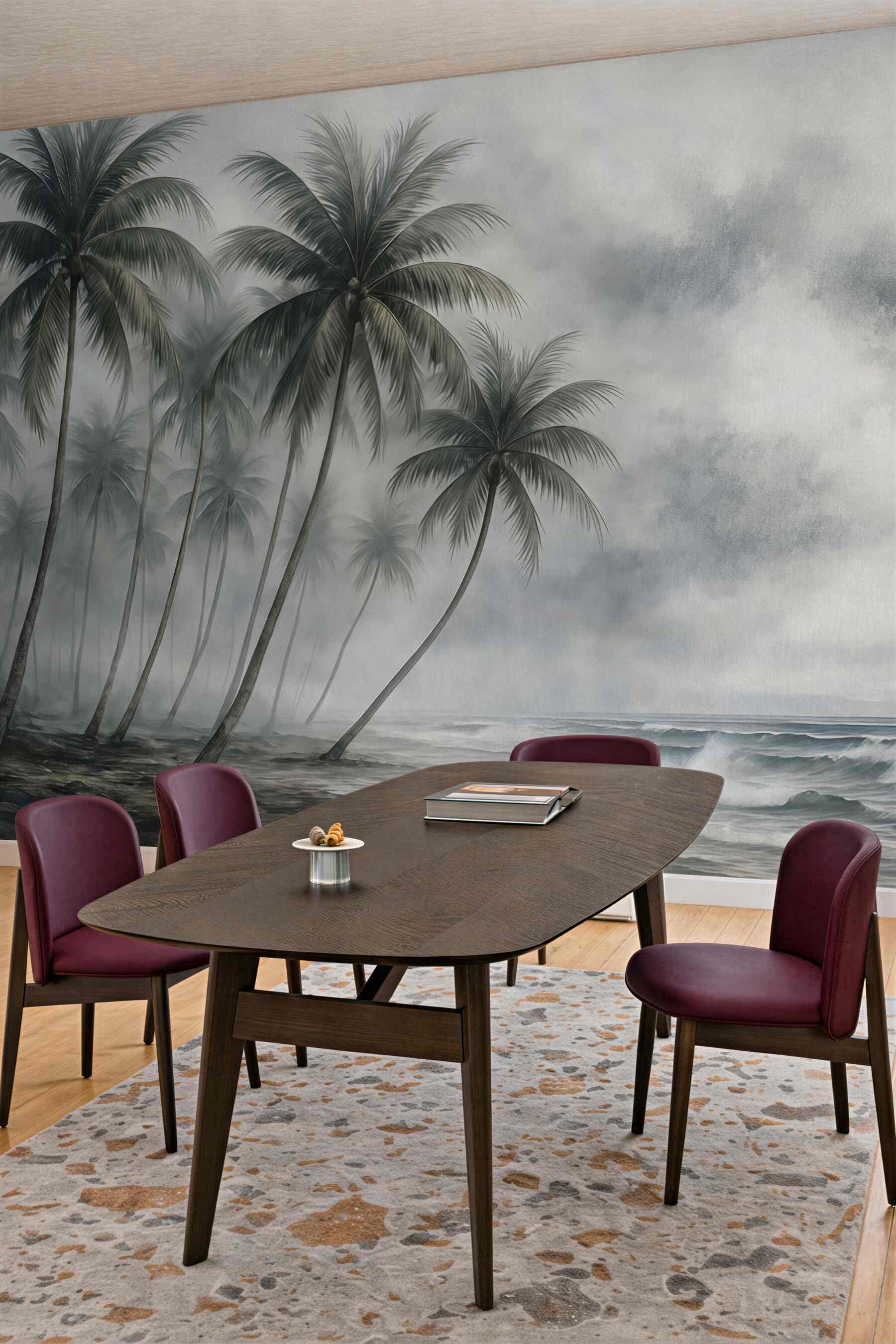 Fototapeta zamglone palmy nad spokojnym oceanem